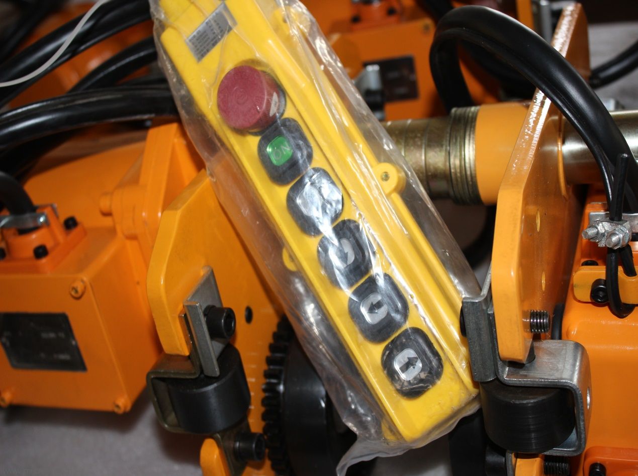 RM Electric Chain Hoists13-6.jpg