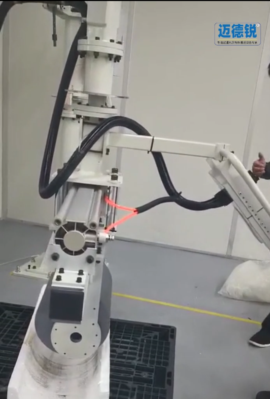 多晶硅移载微调加工助力机械手